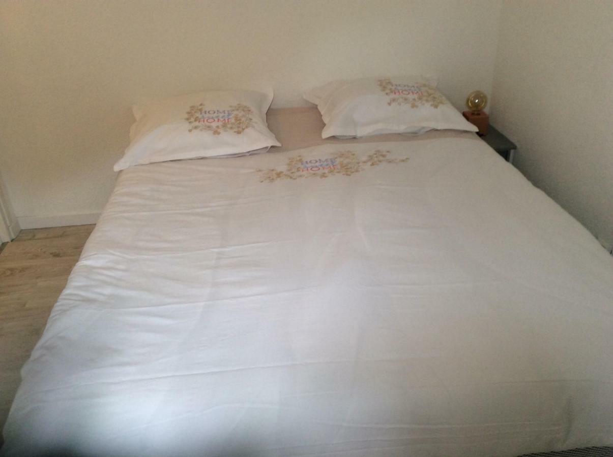 Gites Et Chambres D'Hotes Les Roses The 奥特里韦 外观 照片